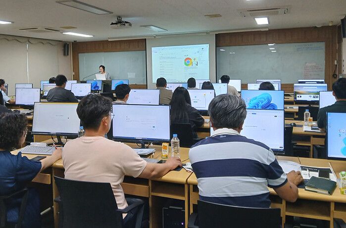 중소기업 재직자 AI교육 : AI 활용 재직자 역량 강화 교육
